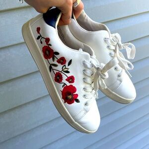 COPY - Embroidered shoes